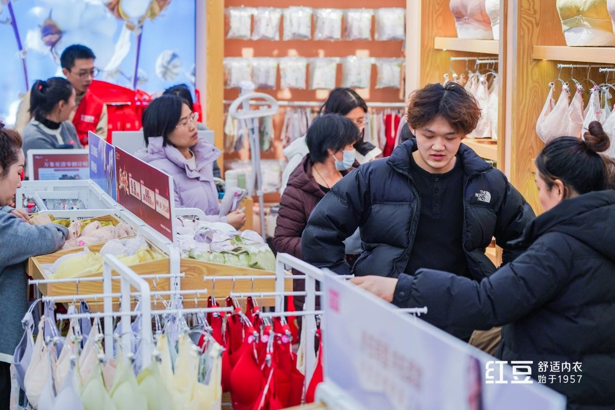 菠菜担保网居家临沂万象汇春夏首秀3